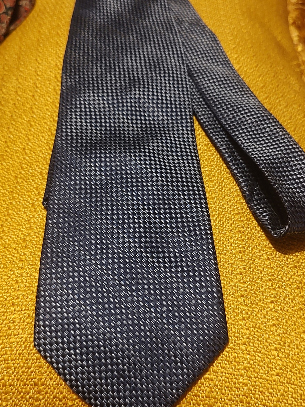 Nicole Miller New York Classic Textured Black & Blue Men’s Tie